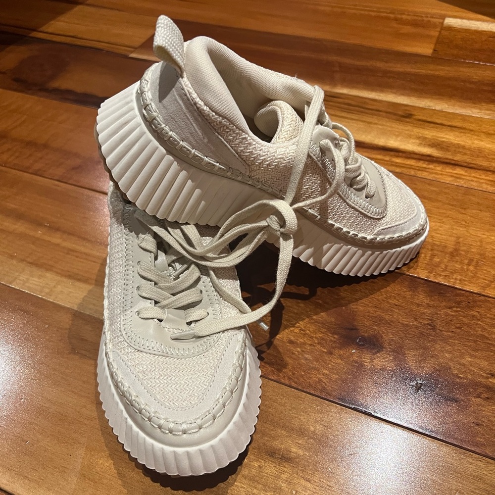 Dolen Sneakers by Dolce Vita.